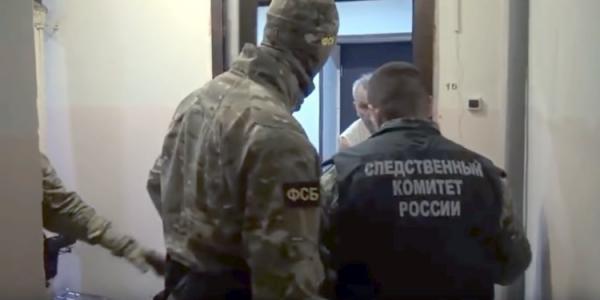 Polícia russa arromba 110 casas de testemunhas de Jeová em um dia em nova onda de perseguição