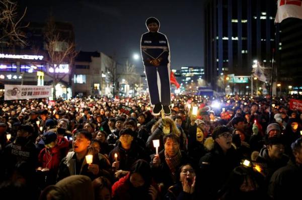 Milhares marcham na Coreia do Sul pedindo saída da presidente