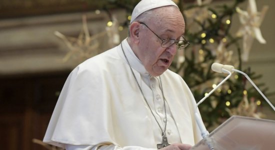 Papa Francisco pede paz e segurança e o governo da Itália convoca o G20 para ação