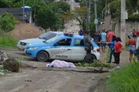 Em território proibido, amigos são executados por engano por traficantes