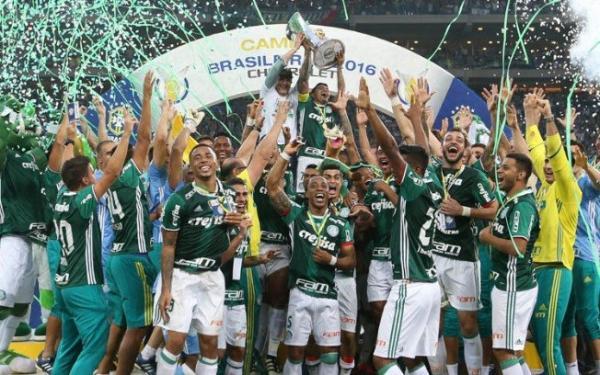 O Palmeiras, diante de seu torcedor que lotou o Allianz Parq...